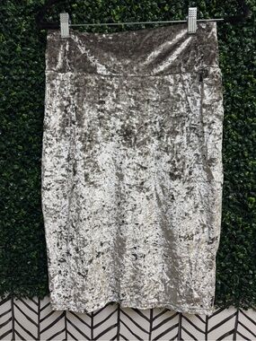LuLaRoe Silver Crushed Velvet Pencil Skirt